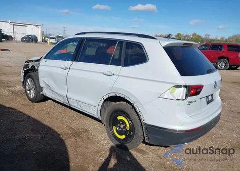 2018 Volkswagen Tiguan 2.0T Se/2.0T Sel z USA, uszkodzony, nr VIN 3VV2B7AX7JM106646